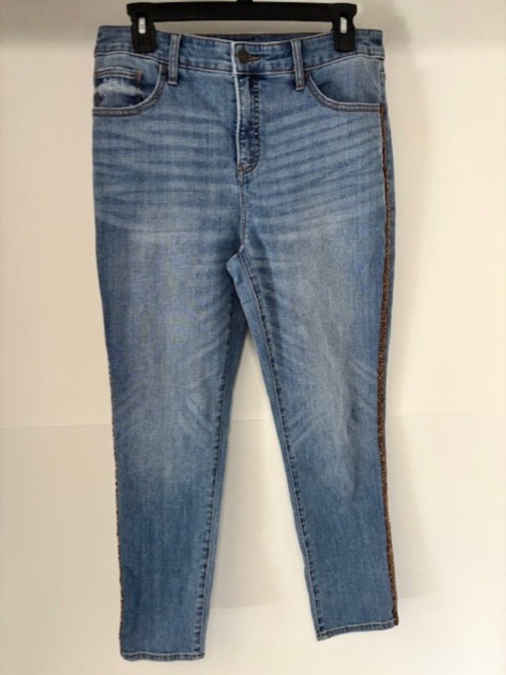 Chico’s So Slimming 8R / 1R Denim Slim Leg Ankle Jean Pants Side Embellishments